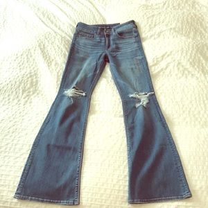 AE Hi-rise Artist Flare Jean 6 Long